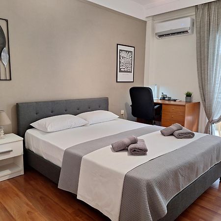 Cozy Apartment In The City Center Tesalonika Bagian luar foto