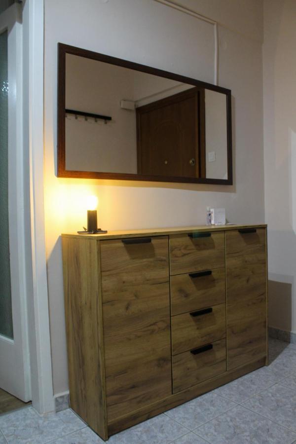 Cozy Apartment In The City Center Tesalonika Bagian luar foto