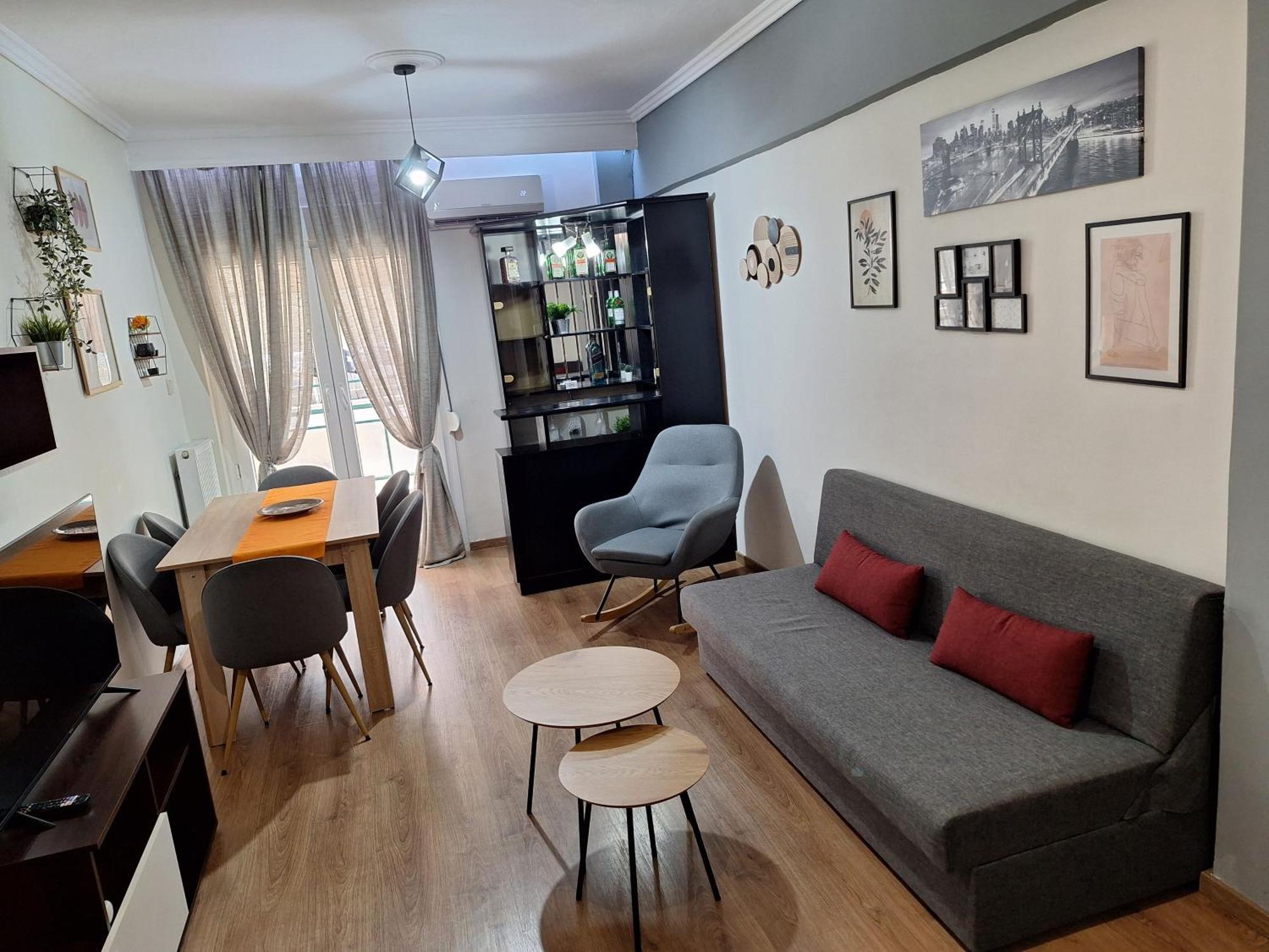 Cozy Apartment In The City Center Tesalonika Bagian luar foto