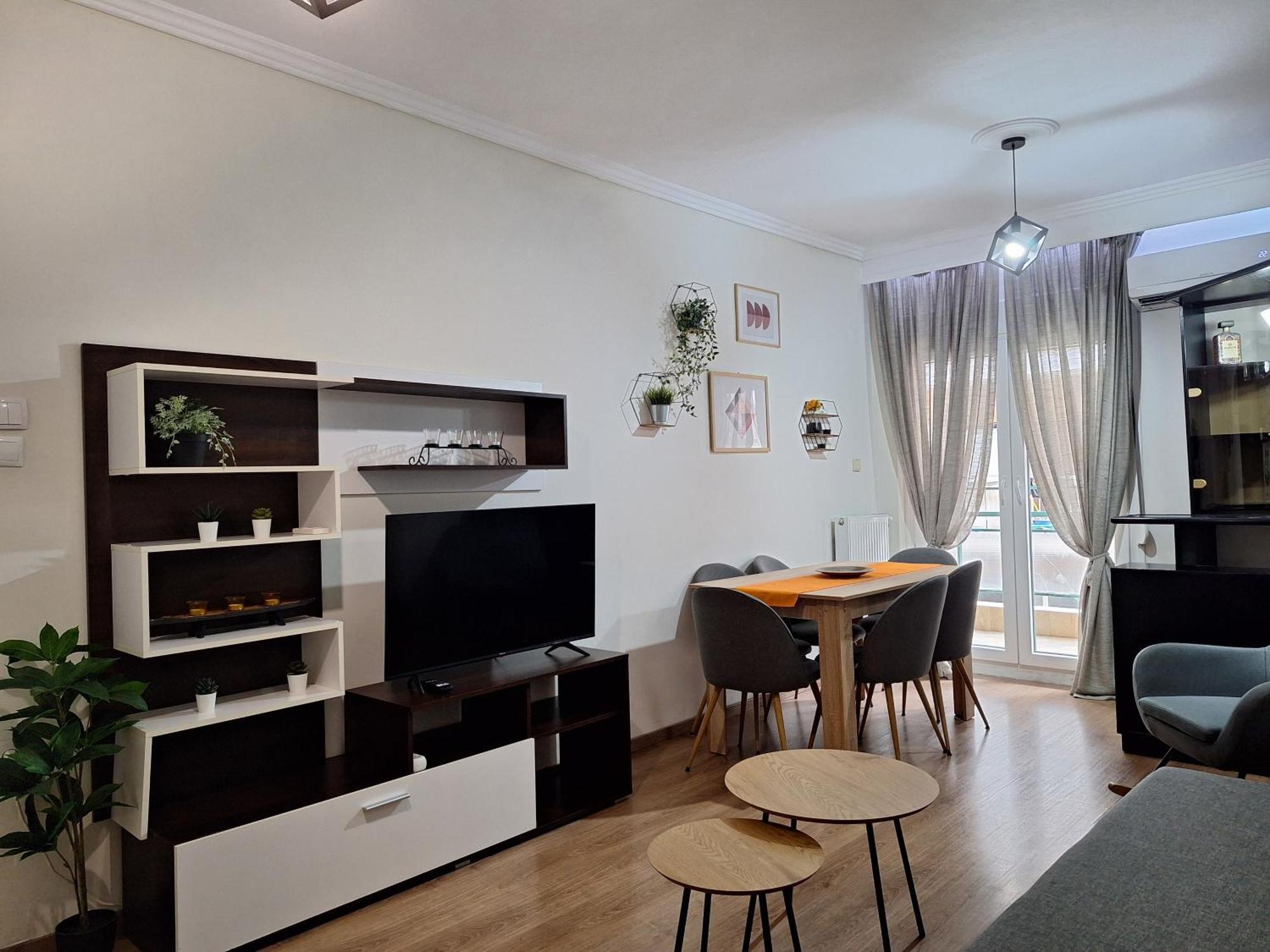 Cozy Apartment In The City Center Tesalonika Bagian luar foto